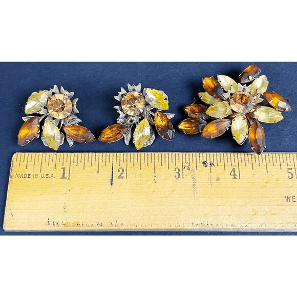 Demi Parure Vintage 50s Rhinestone Brooch & Clip-on Earrings Topaz - Picture 4 of 4